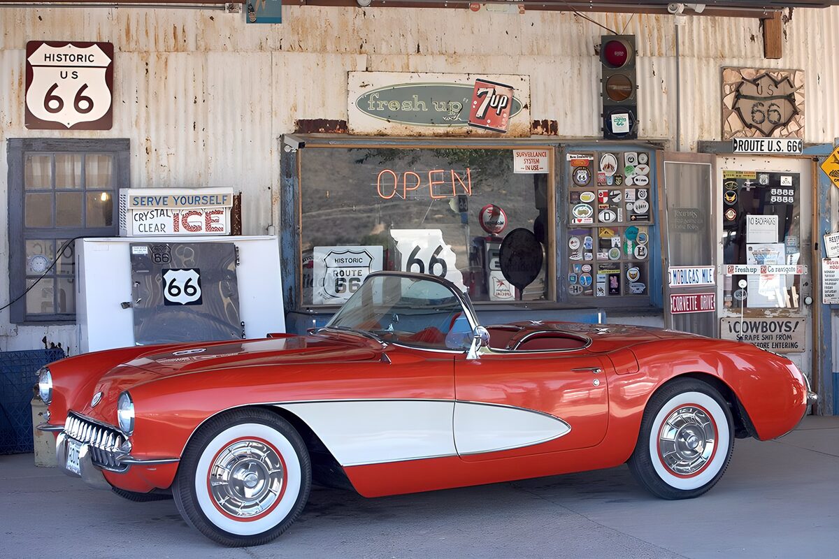 Rood-witte Corvette voor een retrozaak