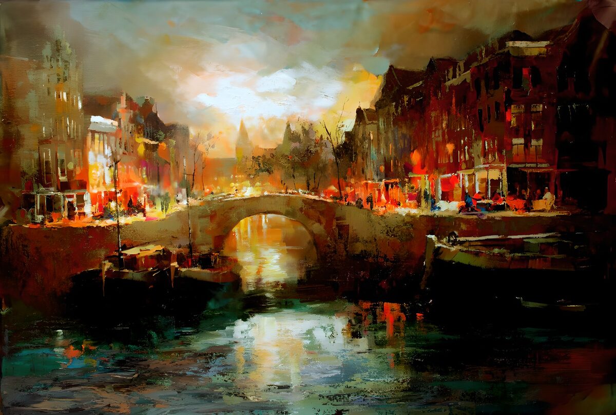 Gracht met boogbrug in avondlicht