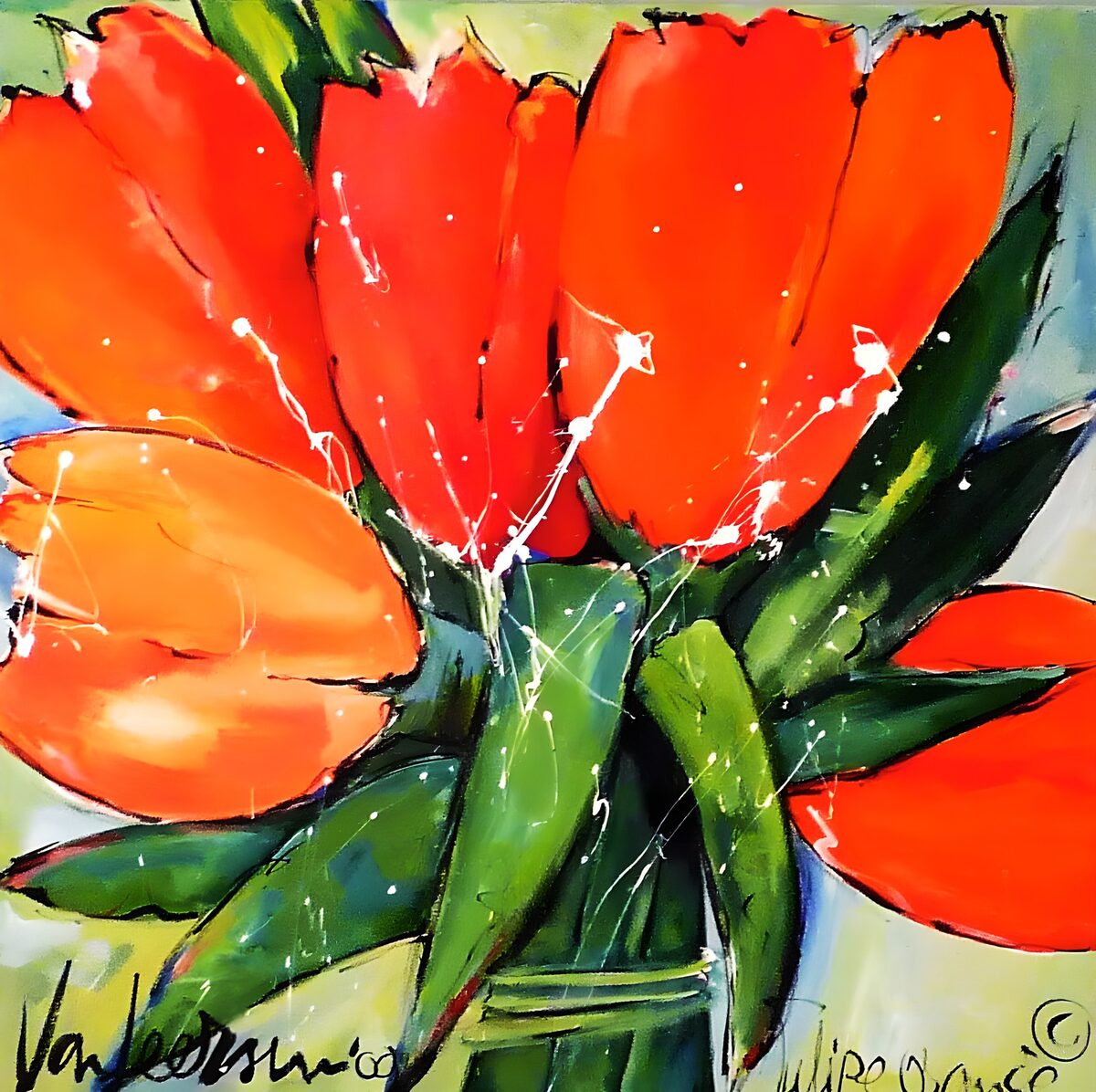 Rood-oranje tulpen in fris groen